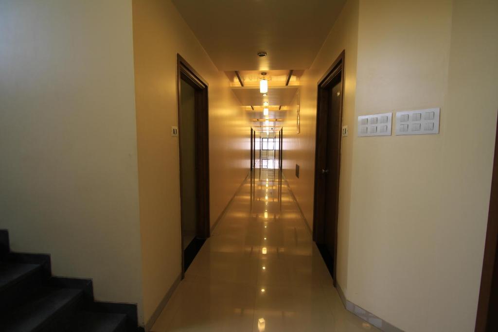 Hotel Sai Smaran Shirdi Luaran gambar