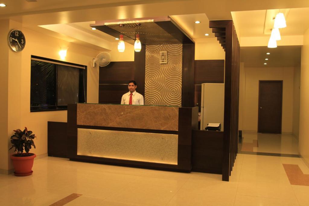 Hotel Sai Smaran Shirdi Luaran gambar